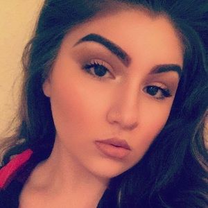 Meet your Posher, Candice